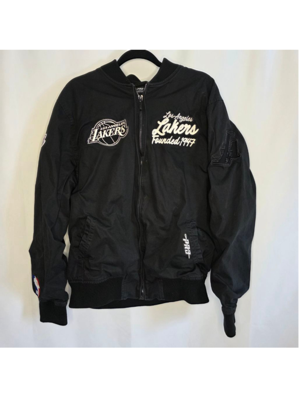 Men's PRO STANDARD Black Los Angeles Lakers Bomber Jacket XL